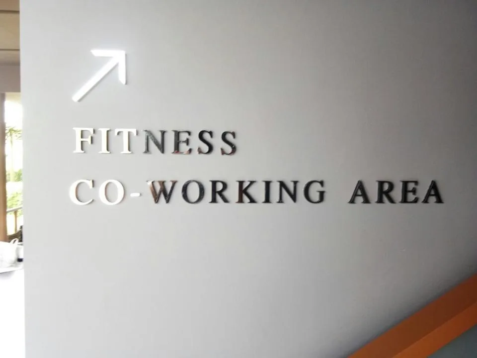 ผลงานป้ายป้ายตัวอักษรสแตนเลส FITNESS