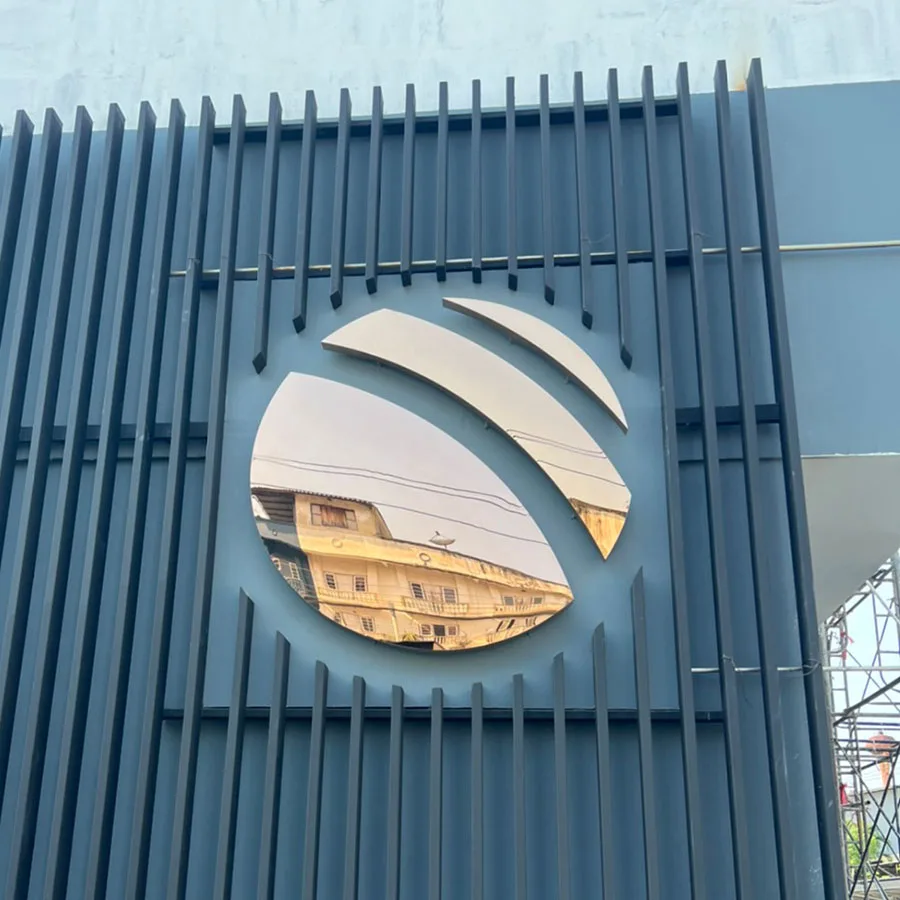 รับทำป้ายตัวอักษร ออกไฟด้านหน้าและออกไฟด้านหลัง